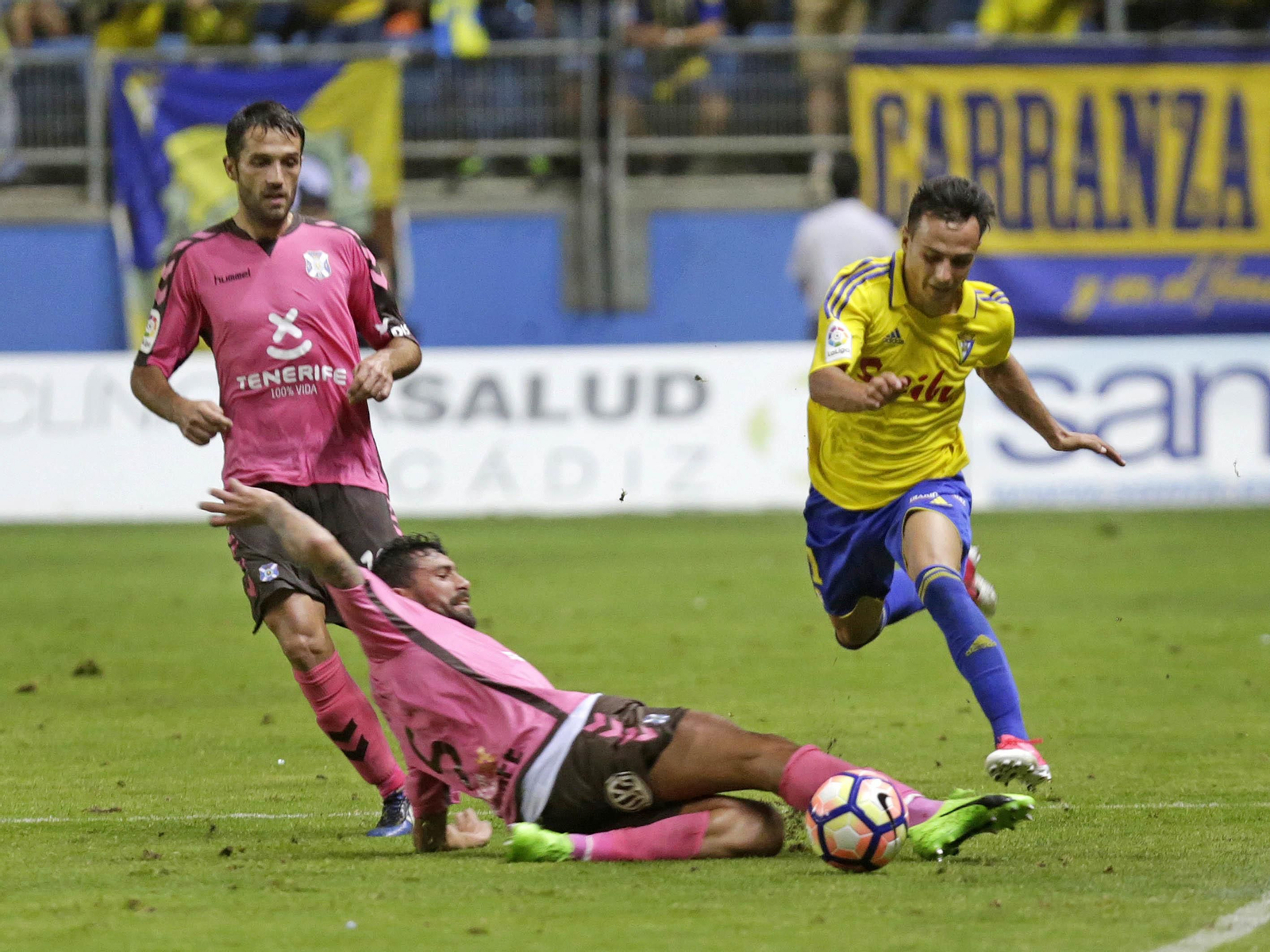 Las imágenes del Cádiz-Tenerife del playoff