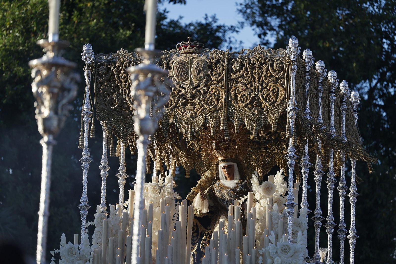 las imágenes de la procesión de la Esperanza de Triana a la Catedral
