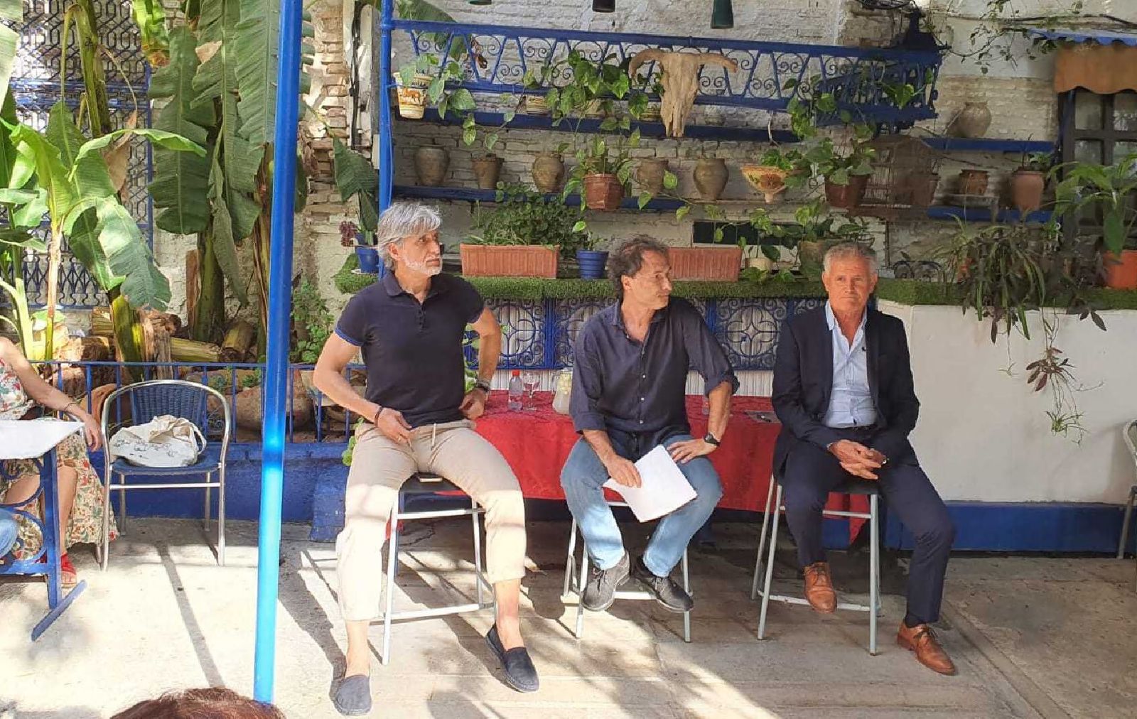 Alberto del Campo, flanqueado por Pablo Alfaro y Joaquín Parra.