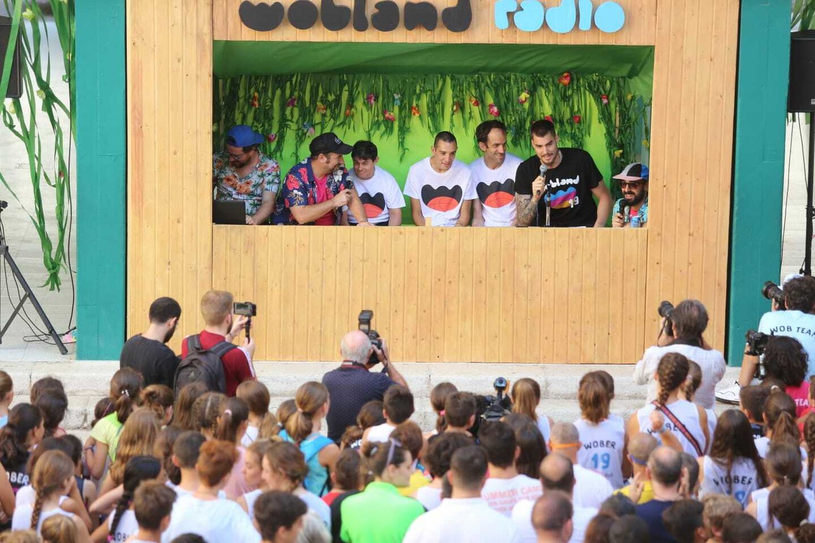 Las fotos de la visita de Juancho Hernangómez al Campus WOB CaixaBank