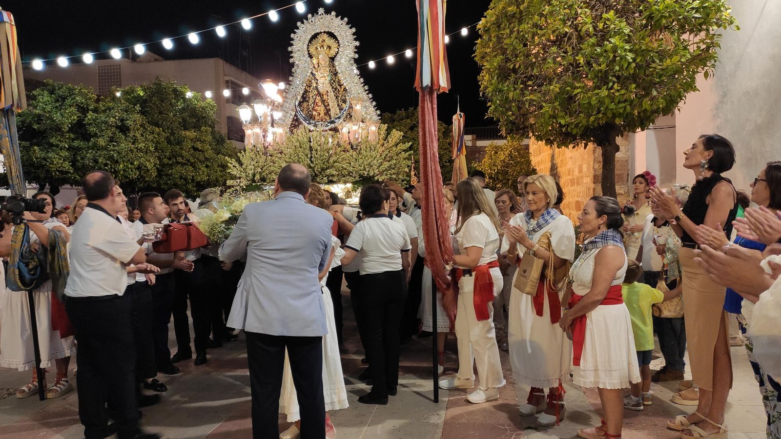 La procesión de la Virgen de la Estrella en Villa del Río, en imágenes