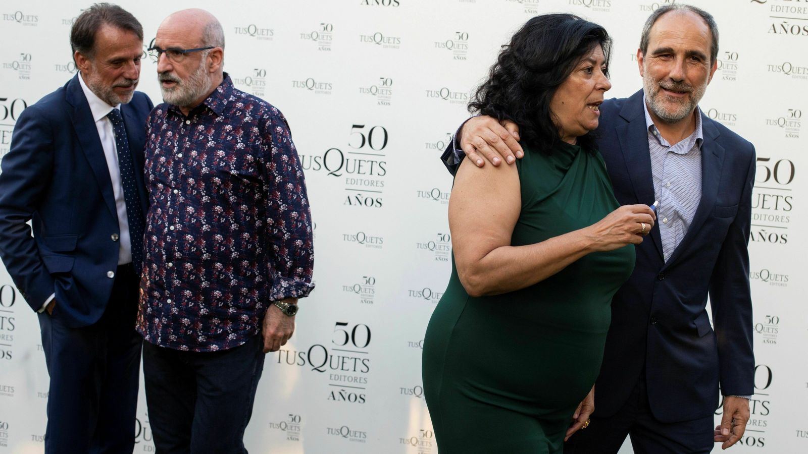 José Creuheras, presidente de Planeta, Fernando Aramburu, Almudena Grandes y Juan Cerezo.
