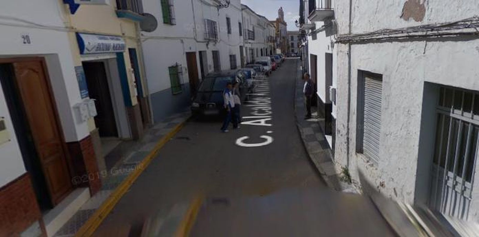 La céntrica calle de Los Corrales donde ha tenido lugar el suceso.