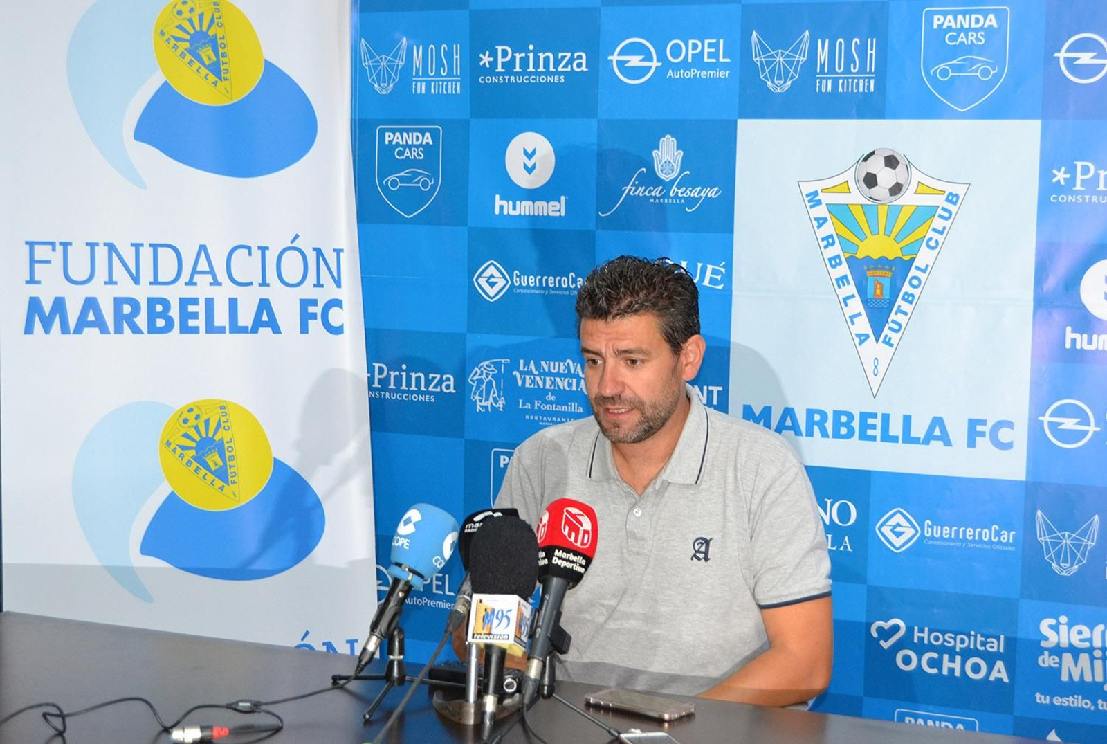 F. Estévez, técnico del Marbella.