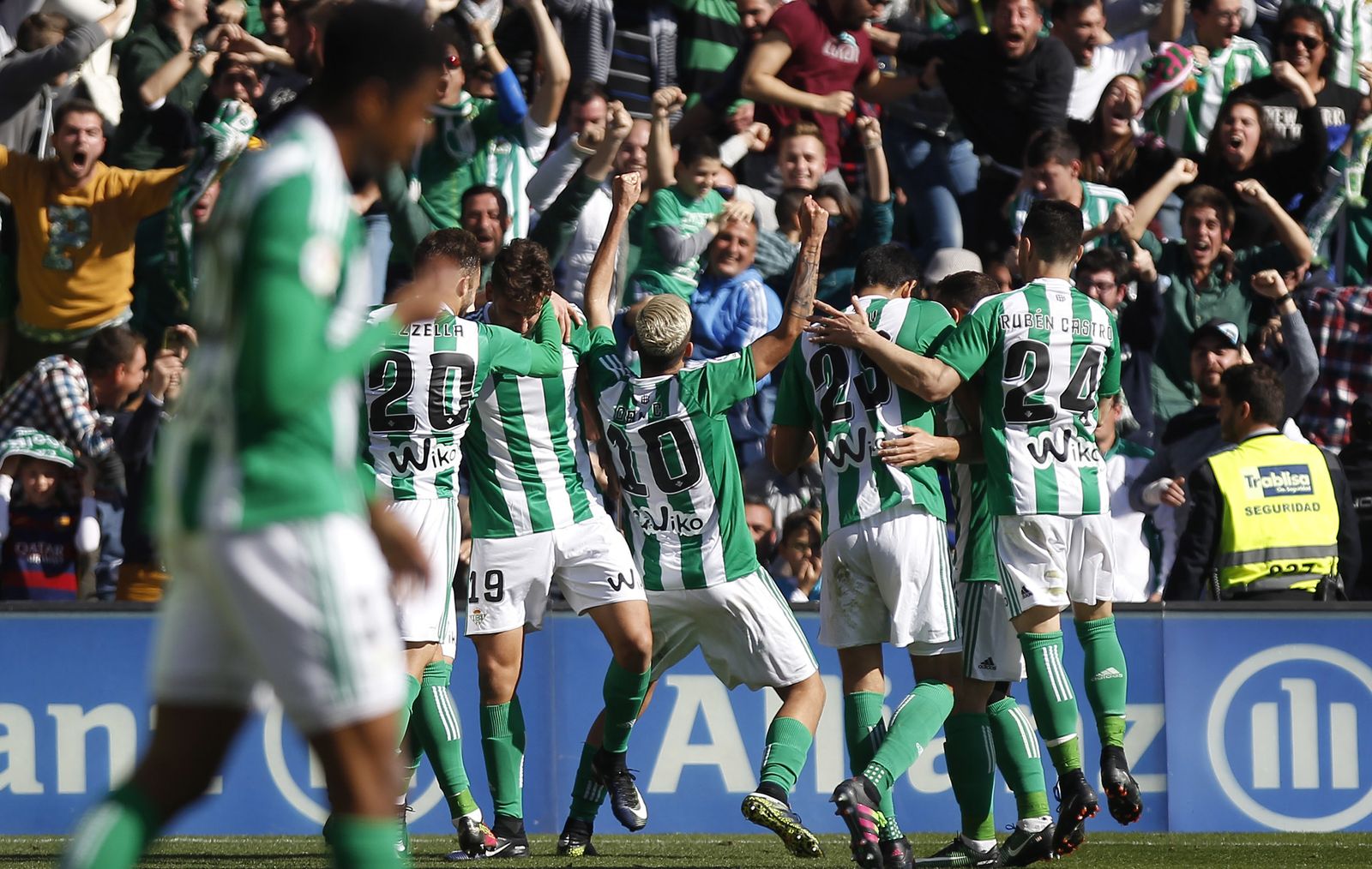 El Betis-Barcelona, en imágenes