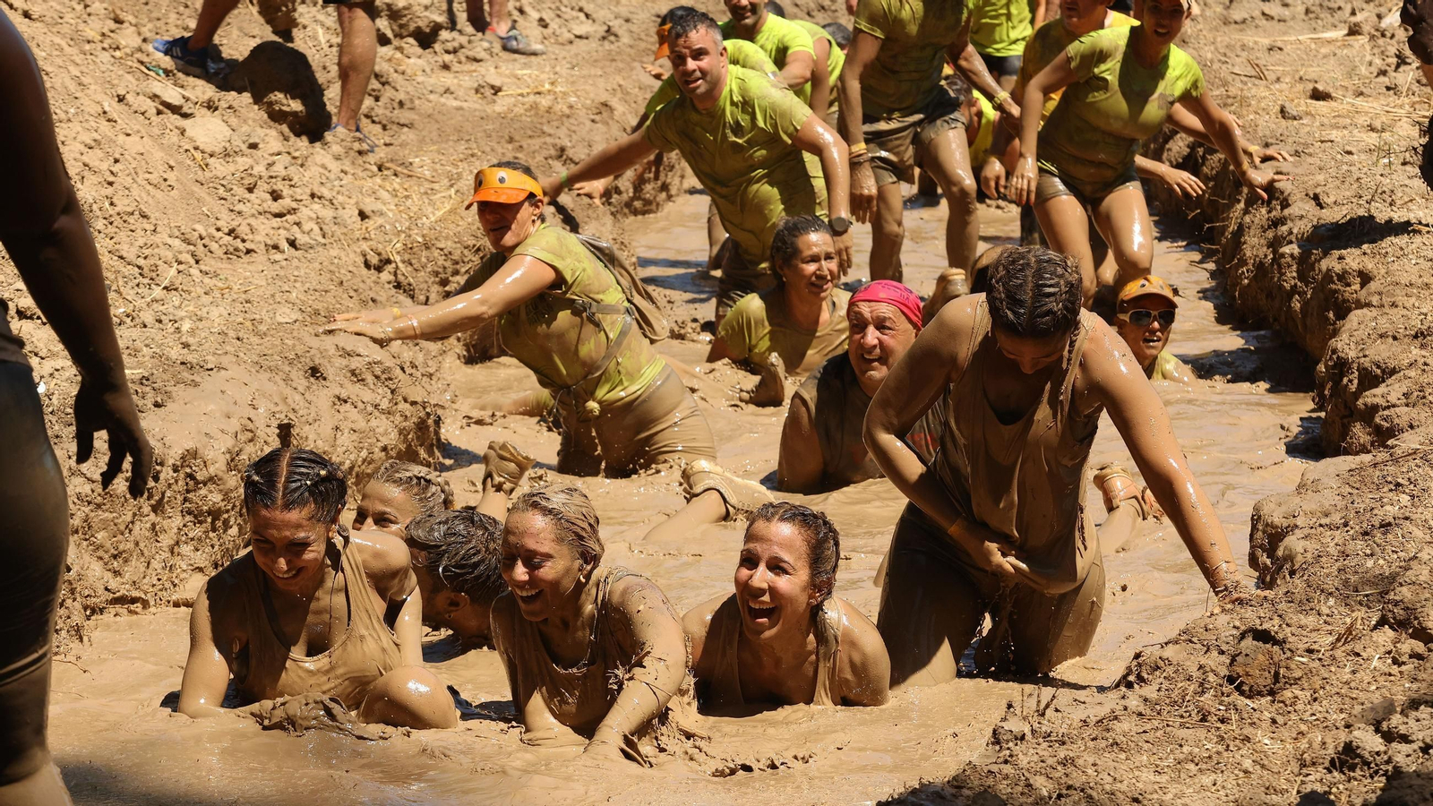 Búscate en la VII Carrera del Barro en La Barca