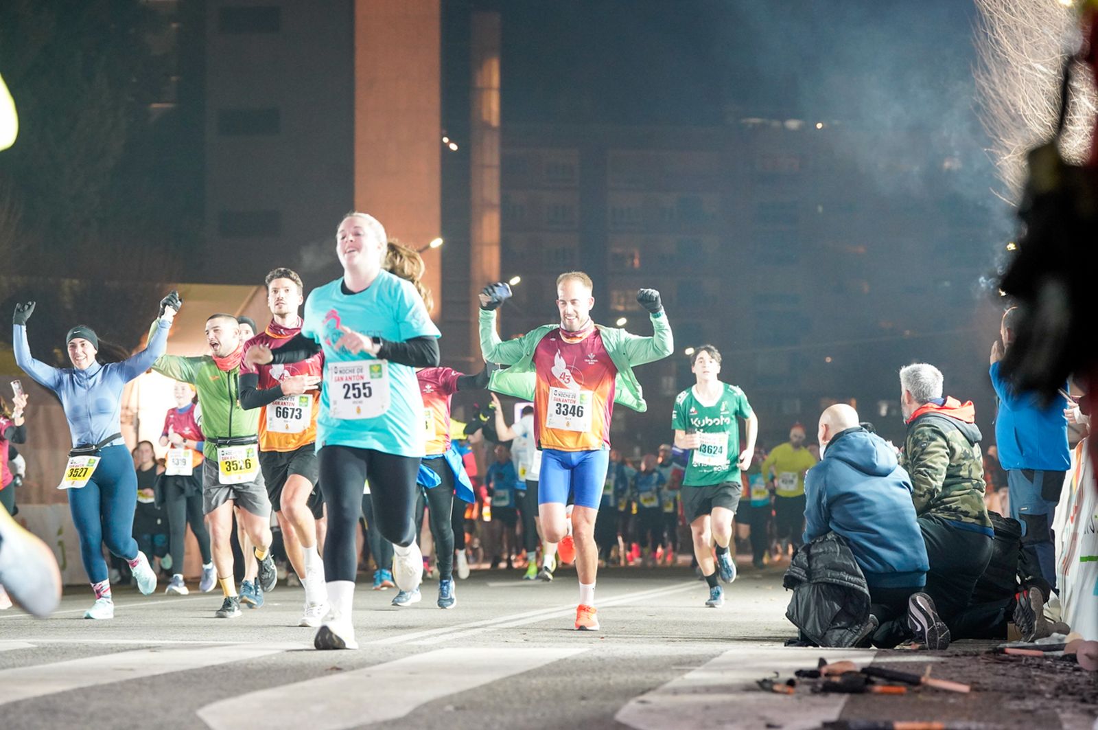 En imágenes: búscate en tu llegada a meta de la Carrera de San Antón 2026 (14)