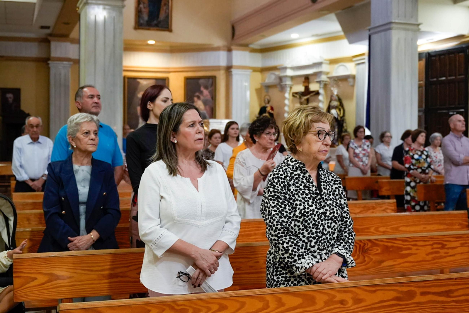 Las imágenes del la misa en Macael ofrecida por los niños y familias