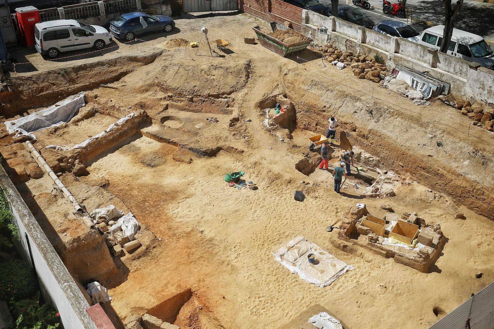 El columbario romano y otros restos del chalé de la Porteña en Cádiz