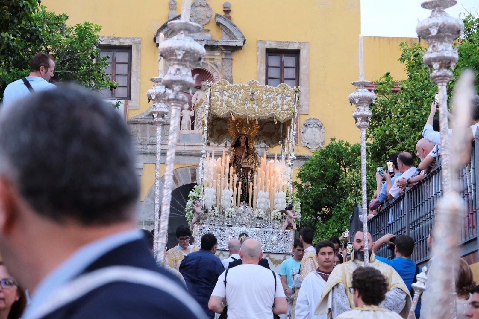 La procesión de la Virgen del Carmen de San Cayetano de Córdoba, en imágenes