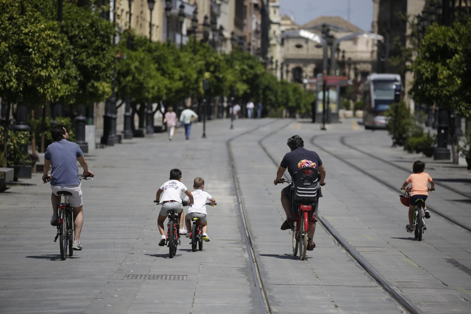 El Sol reaparece hoy con intensidad en Sevilla.