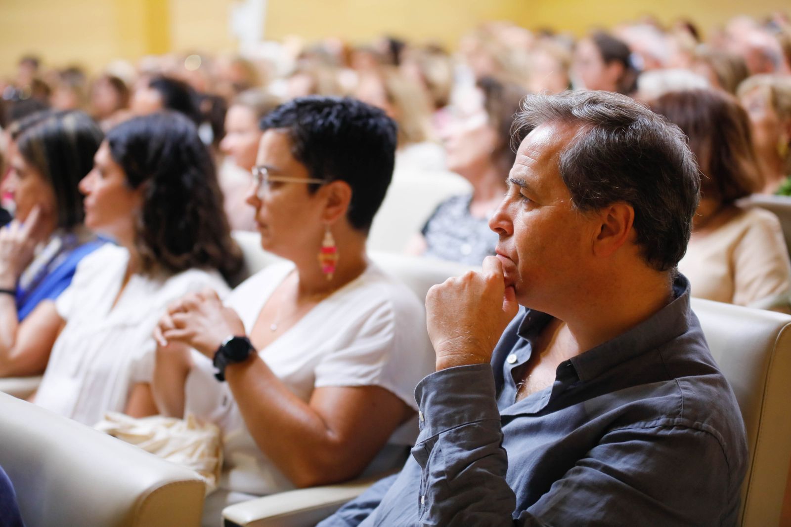 Imágenes de Diario de los Libros, con Julia Navarro