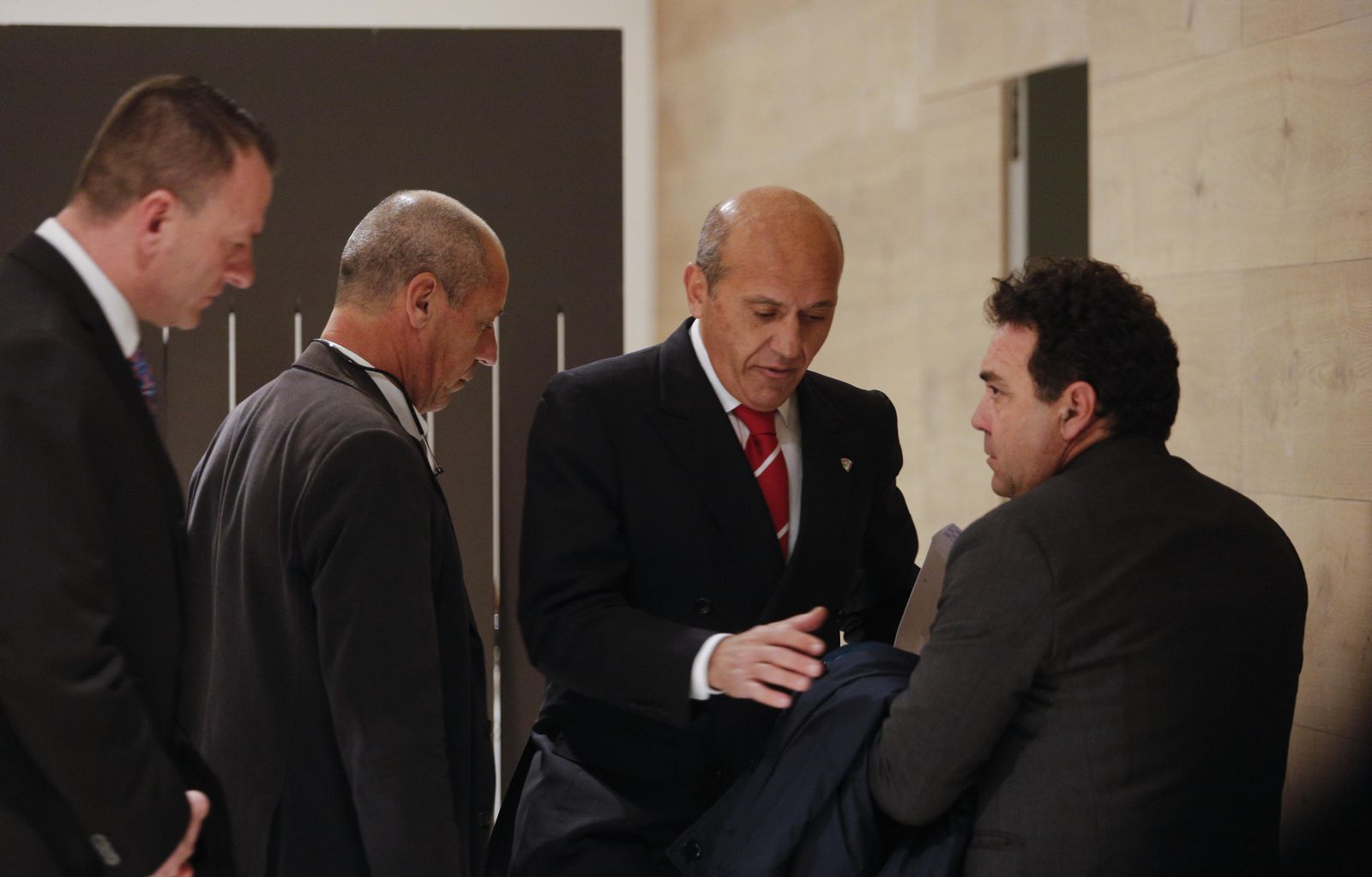 La Junta General del Accionistas del Sevilla FC, en imágenes