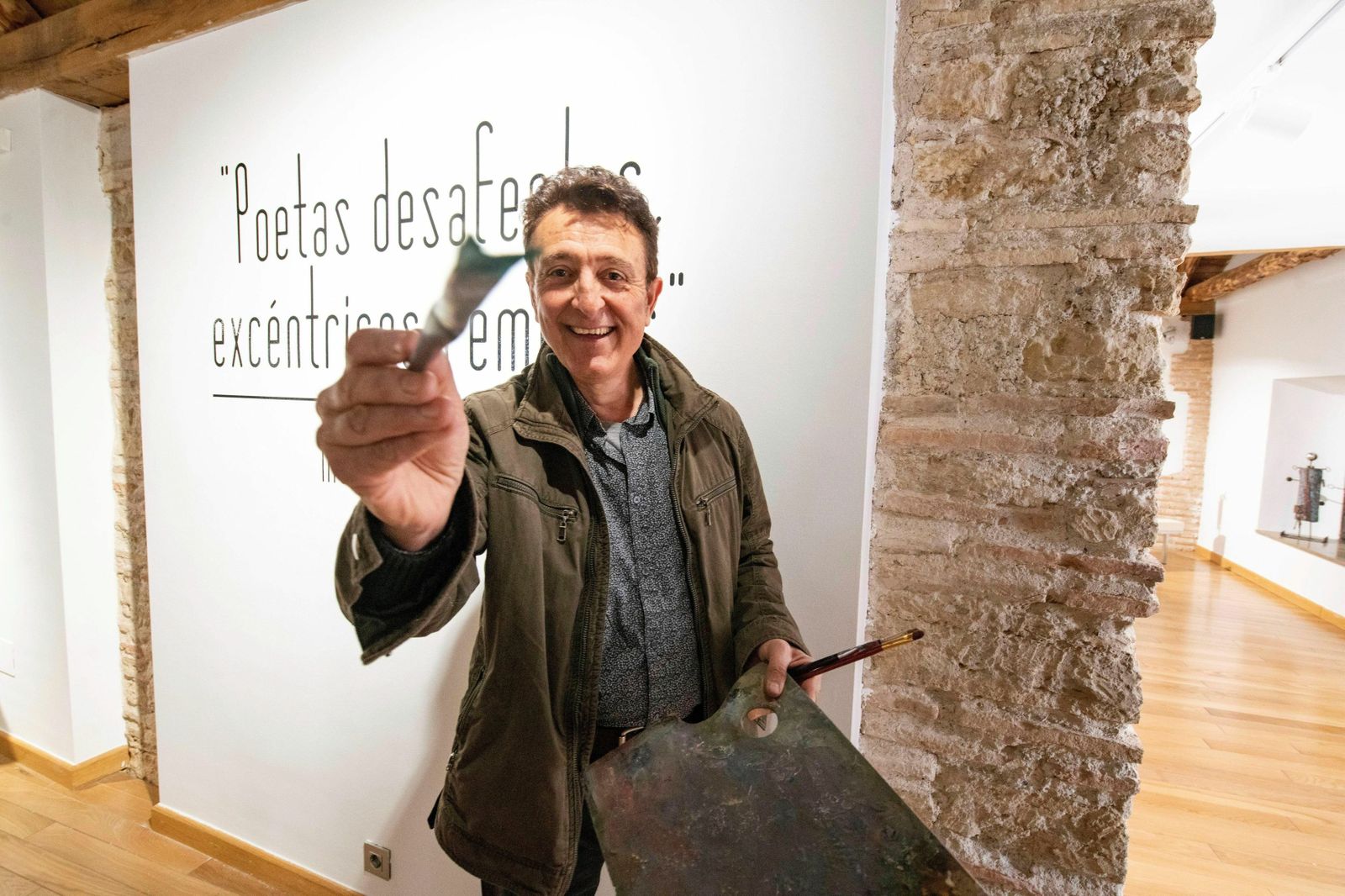 Manolo García, el pasado martes, en la inauguración de una exposición de sus últimos cuadros en Armilla.