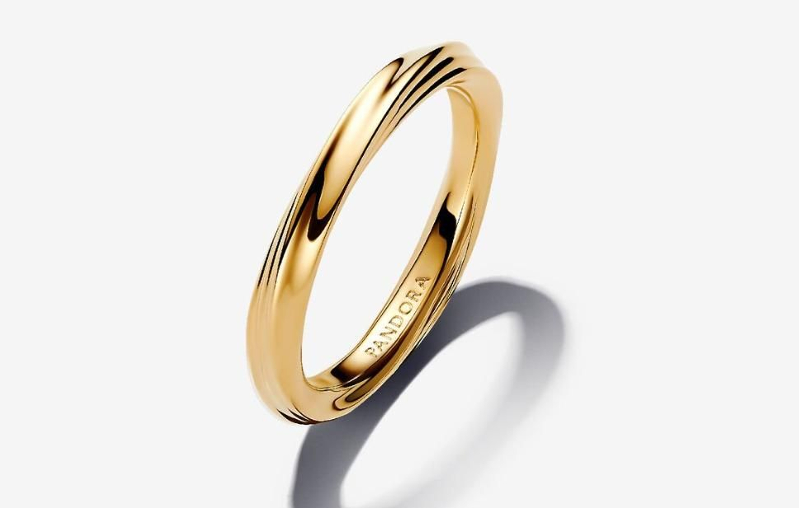Anillo Entrelazado Recubrimiento en oro de 14k Anillo Entrelazado Recubrimiento en oro de 14k