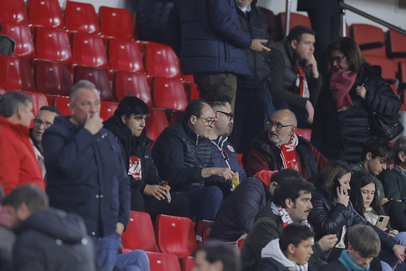 Búscate en las fotos del Sevilla-Alavés