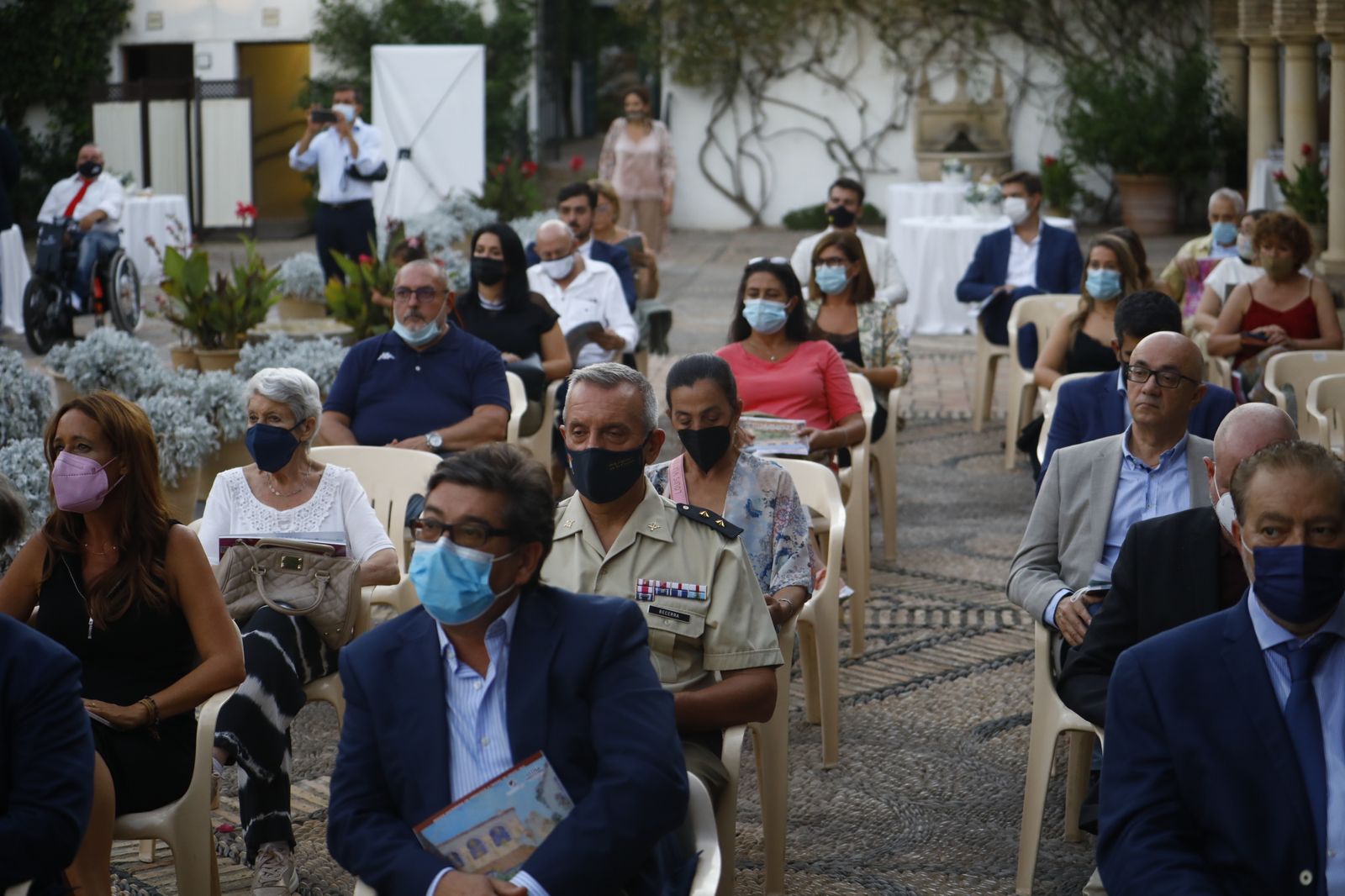 La presentación del libro 'Centenario de los Patios de Córdoba', en imágenes