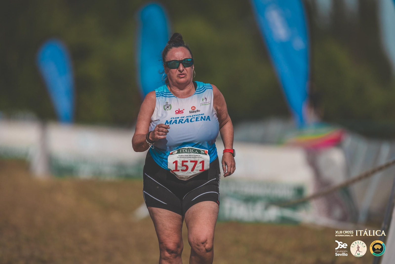 Búscate en las fotos del Cross de Itálica 2025 | 1