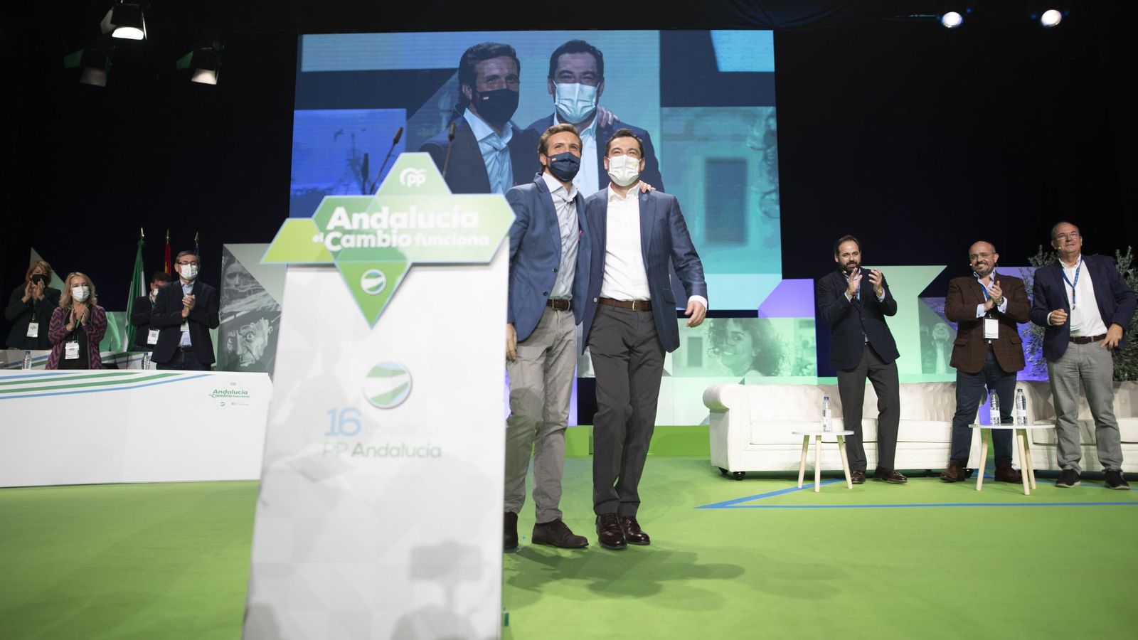 Pablo Casado y Juanma Moreno en el Congreso Andaluz del PP celebrado en el Palacio granadino en 2021 Pablo Casado y Juanma Moreno en el Congreso Andaluz del PP celebrado en el Palacio granadino en 2021