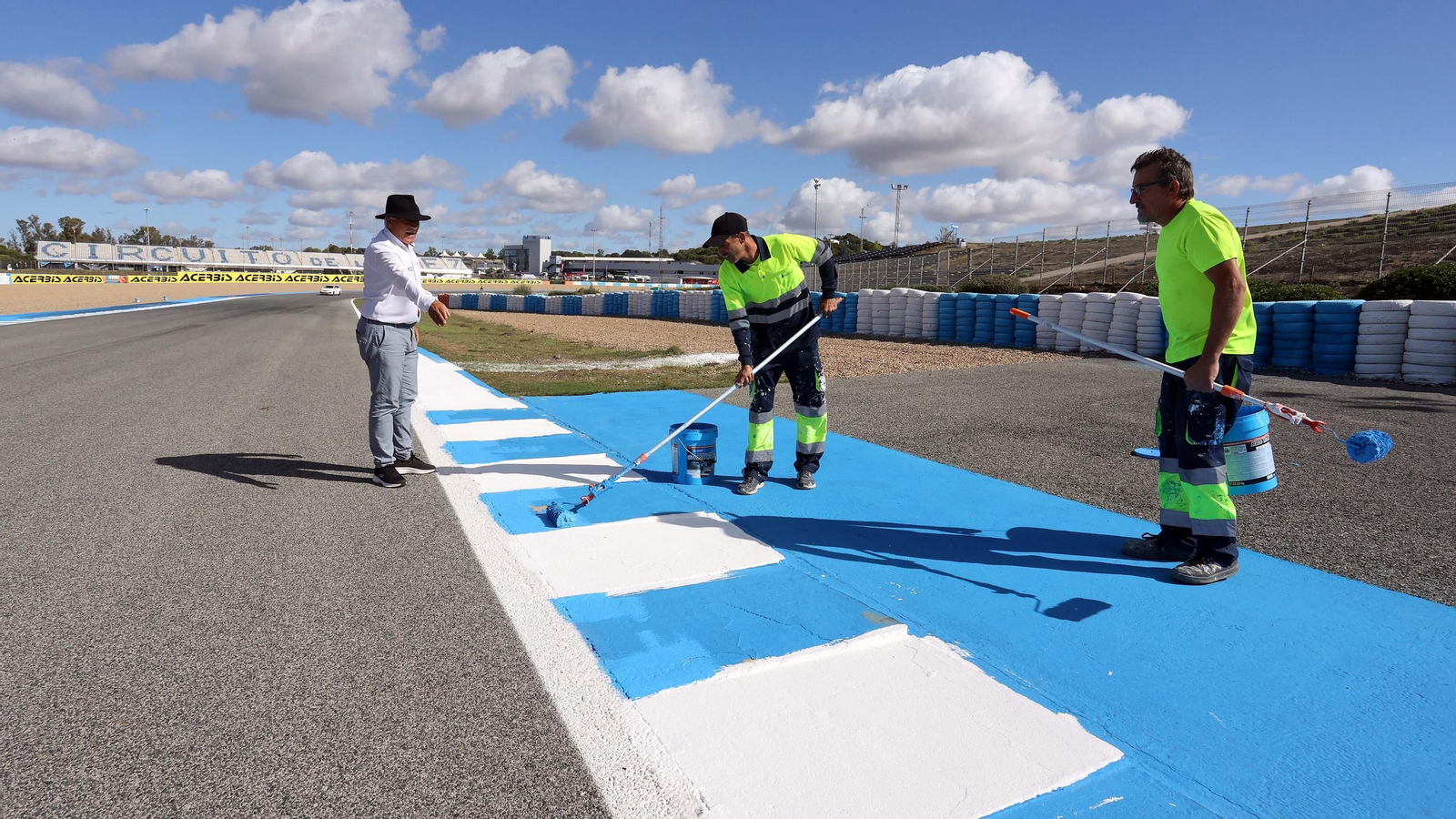 Galería de los preparatívos para la SBK en el Circuio de Jerez - Ángel Nieto