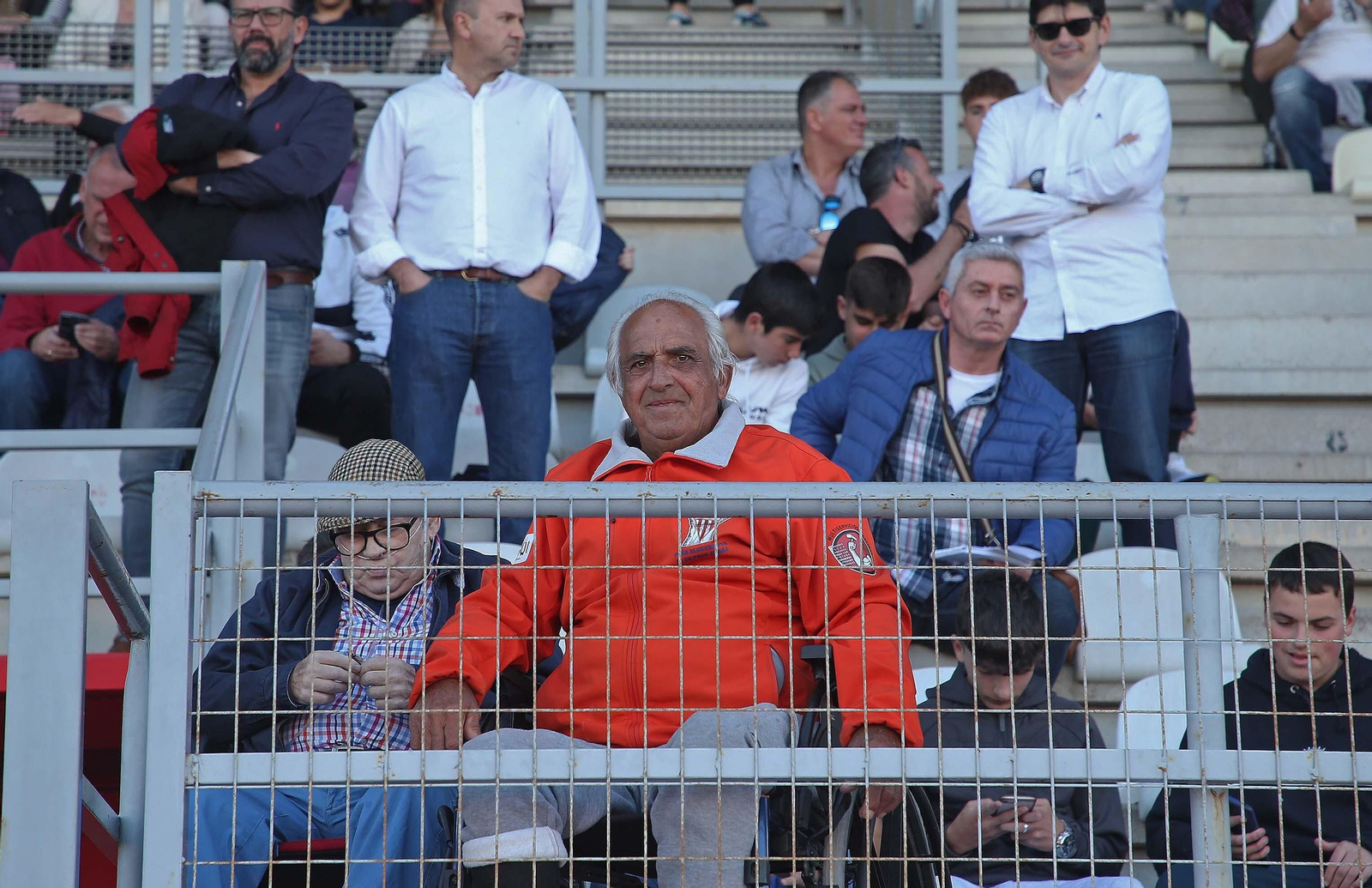 Fotos de la afición durante el Algeciras - Córdoba en el Nuevo Mirador