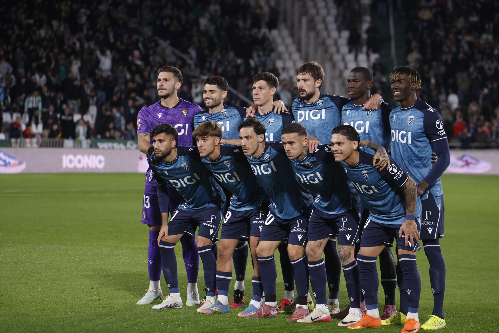 Las mejores fotos del ambiente en el Córdoba CF - Cádiz
