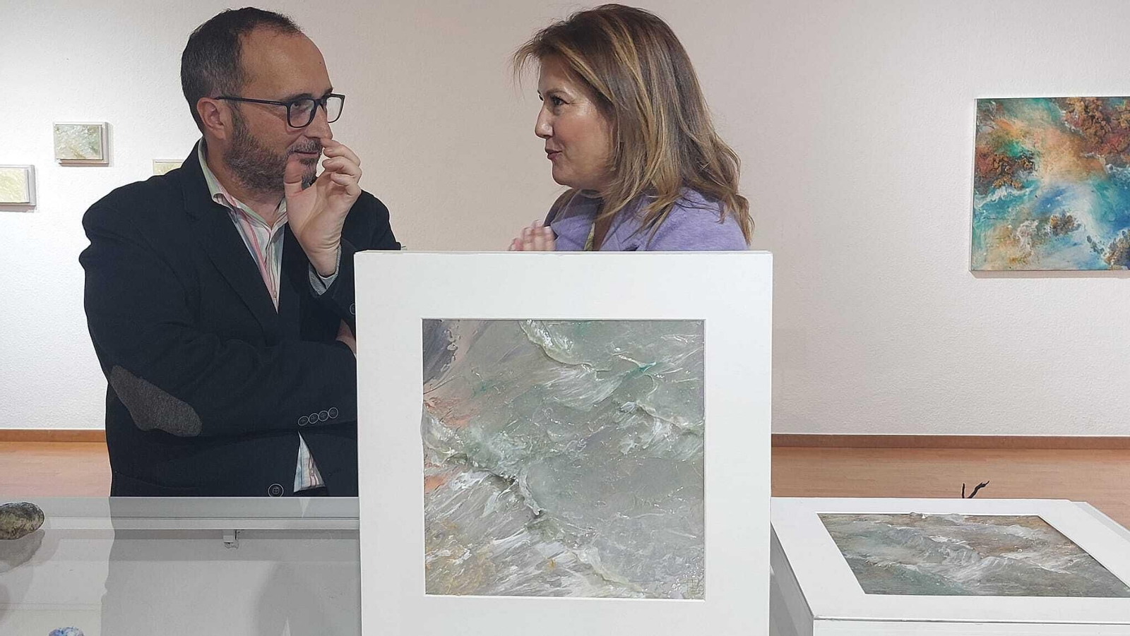 Así es 'Cantos del mar', la exposición con la que Ana Esther Maqueda está sorprendiendo a Jaén