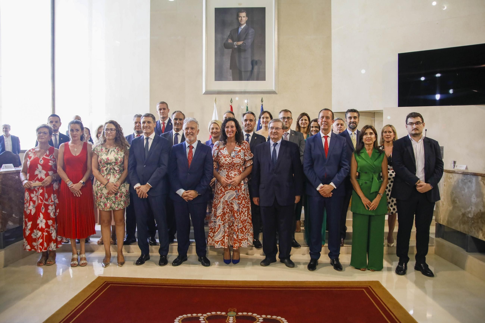 Placa de memoria histórica en el monumento de los coloraos, en imágenes