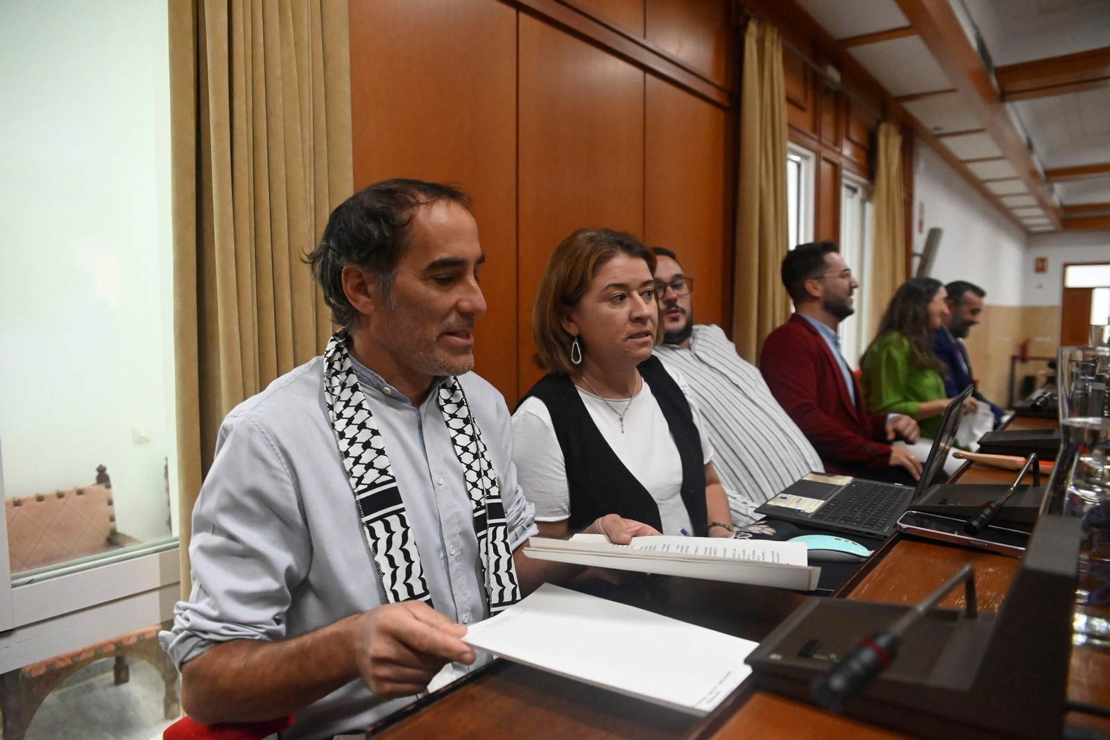 Pleno del Ayuntamiento (8951695).jpg Pleno del Ayuntamiento (8951695).jpg