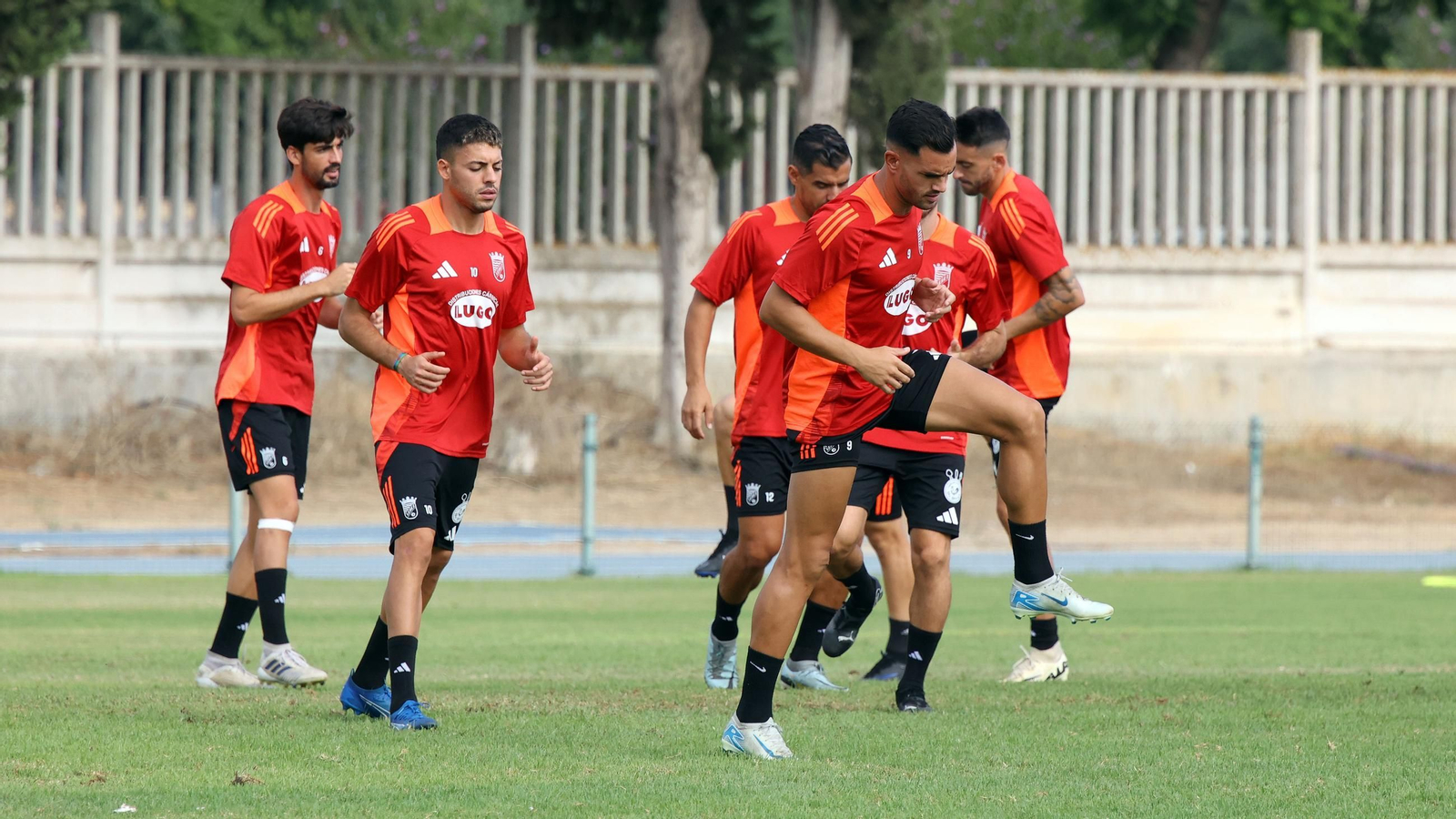 Imágenes del entrenamiento del Xerez CD en el 'Pepe Ravelo' de Chapín