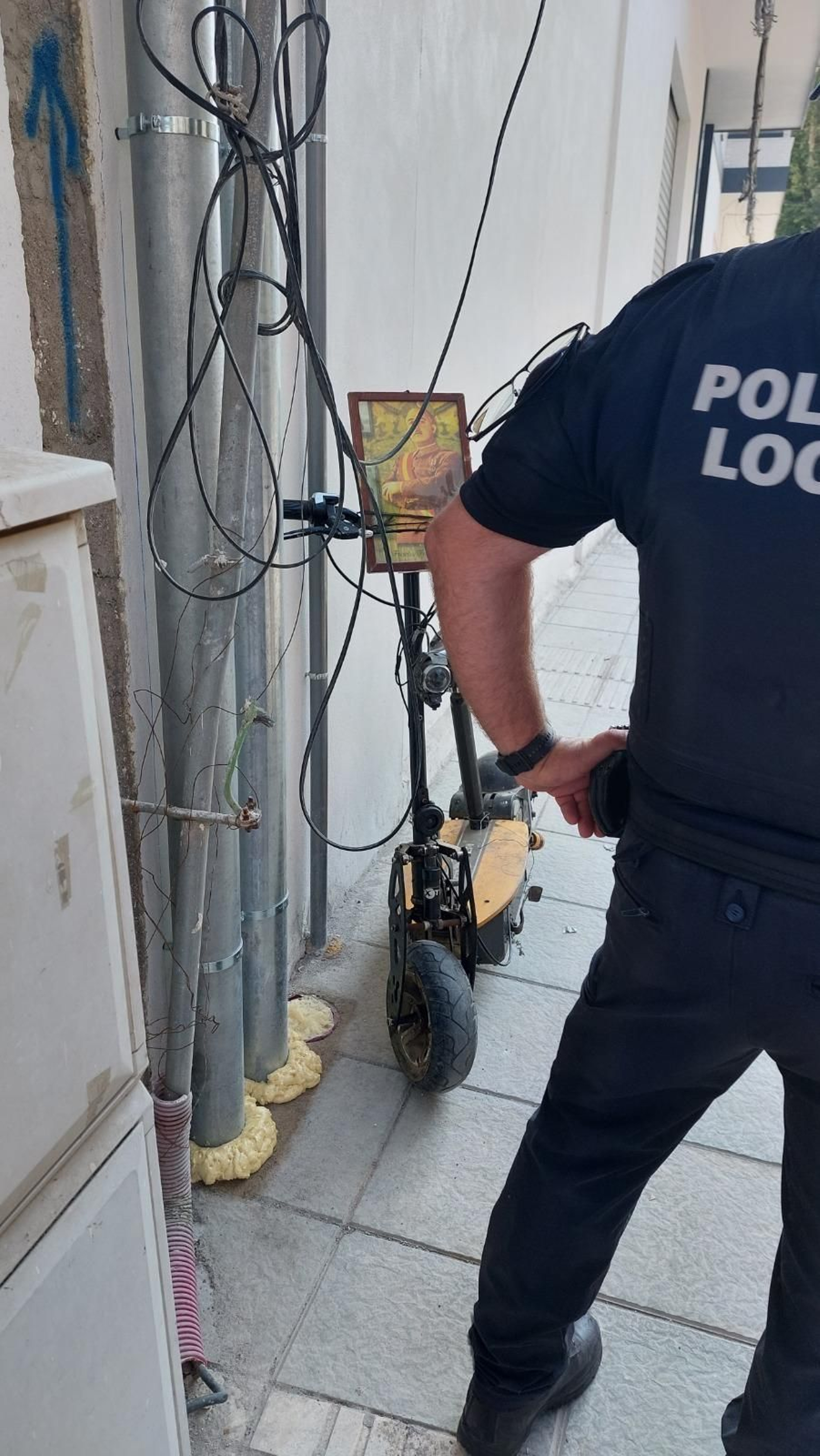 El patinete que ha embestido a dos apoderados del PSOE.