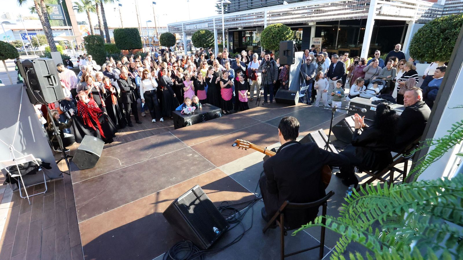 Recital y Flashmob en Luz Shopping Jerez