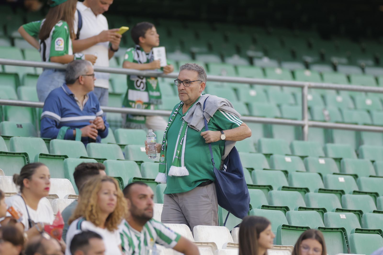 Búscate en las fotos de Betis-Getafe