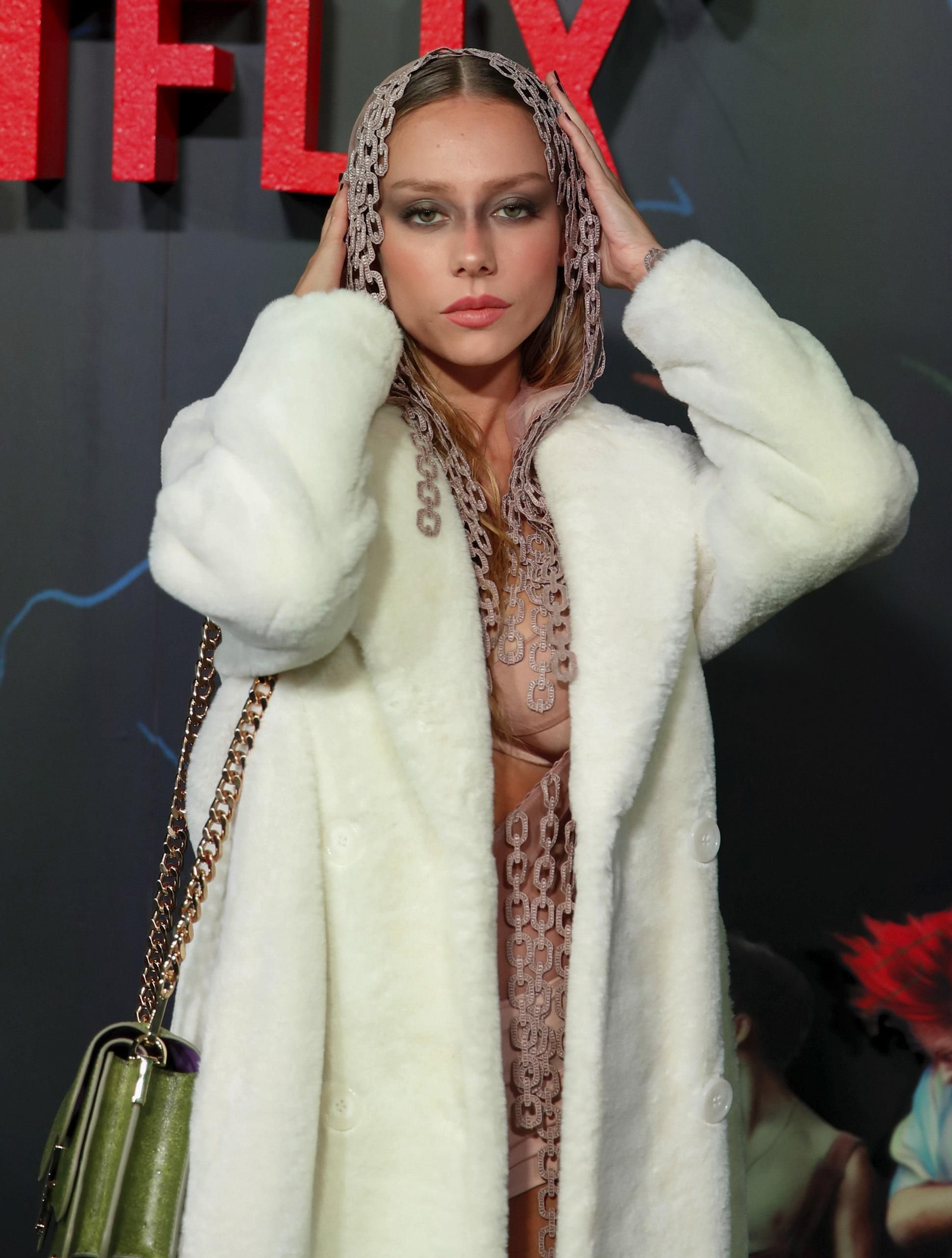 Ester Expósito en el 'photocall' de 'Rainbow'