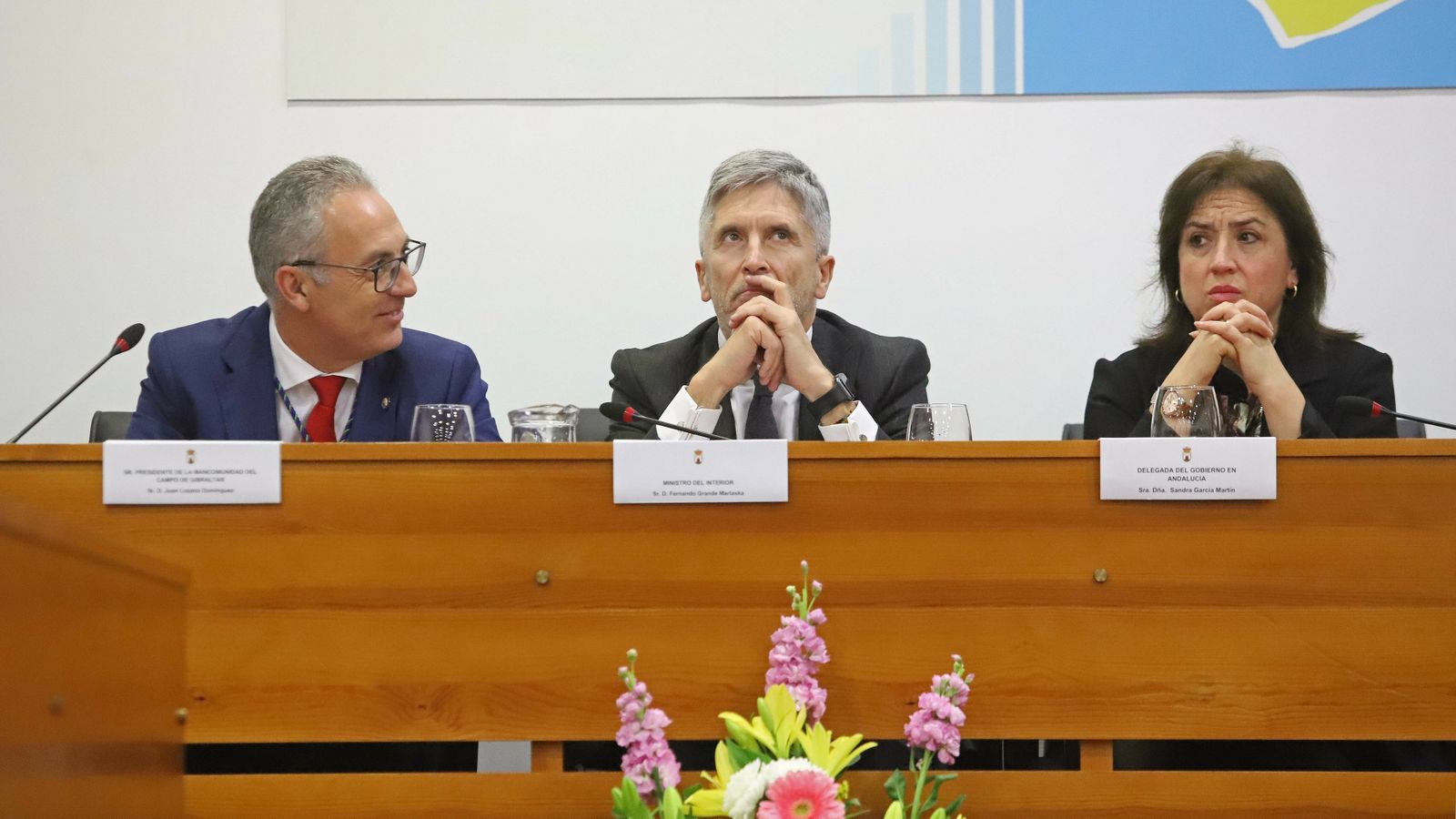 Fotos del acto de entrega de la Medalla de la Mancomunidad a la Policía Nacional