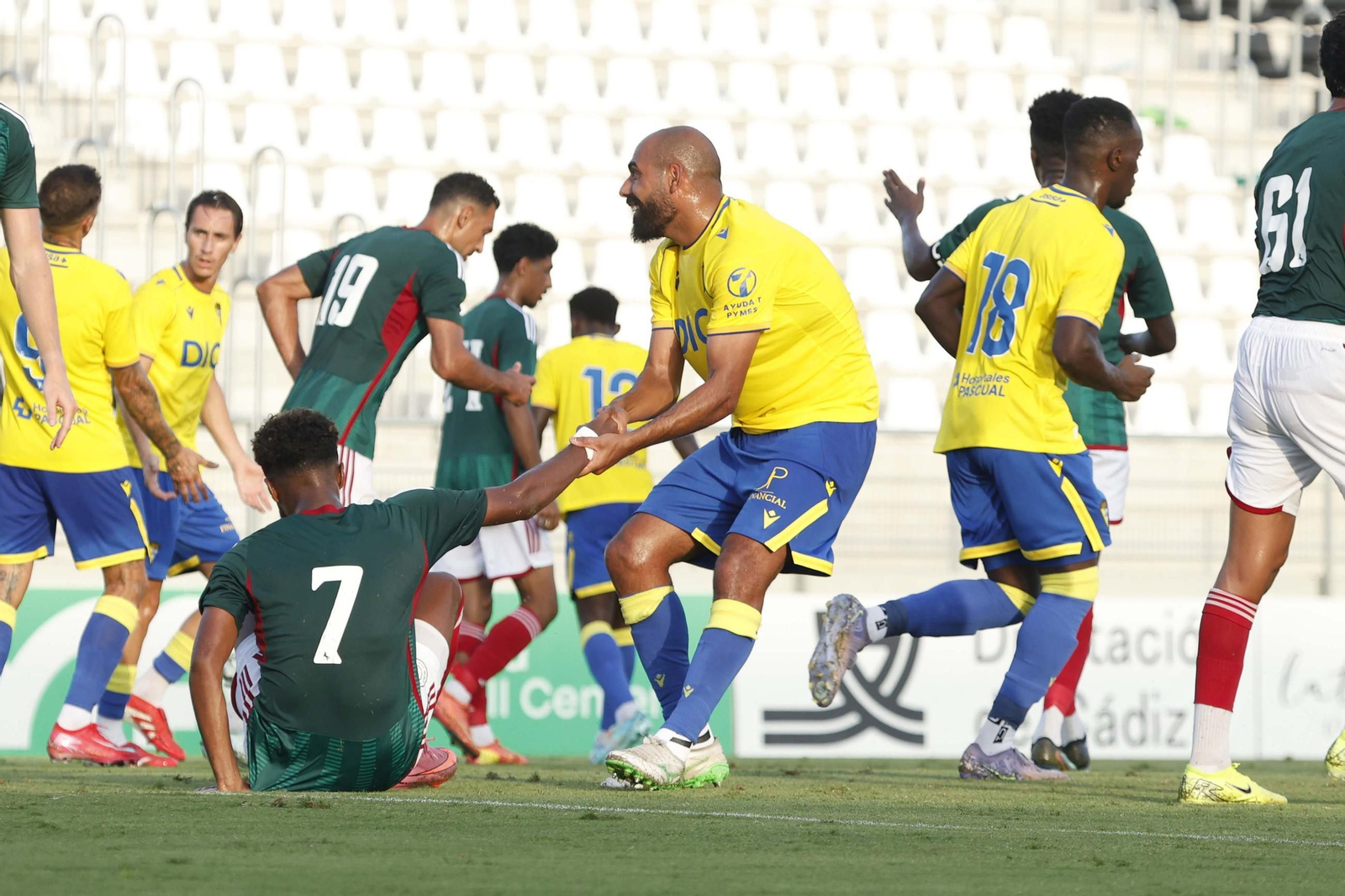 Las fotos del amistoso Cádiz CF - Al Ettifaq de Arabia Saudí en La Línea