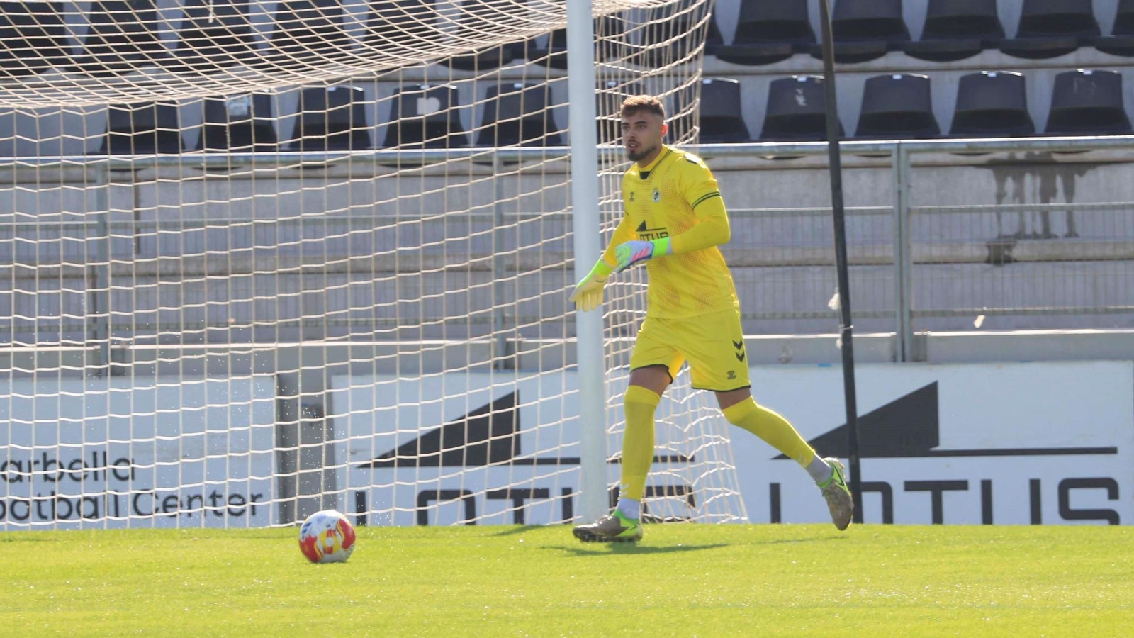 El meta balono Antonio Hermosín