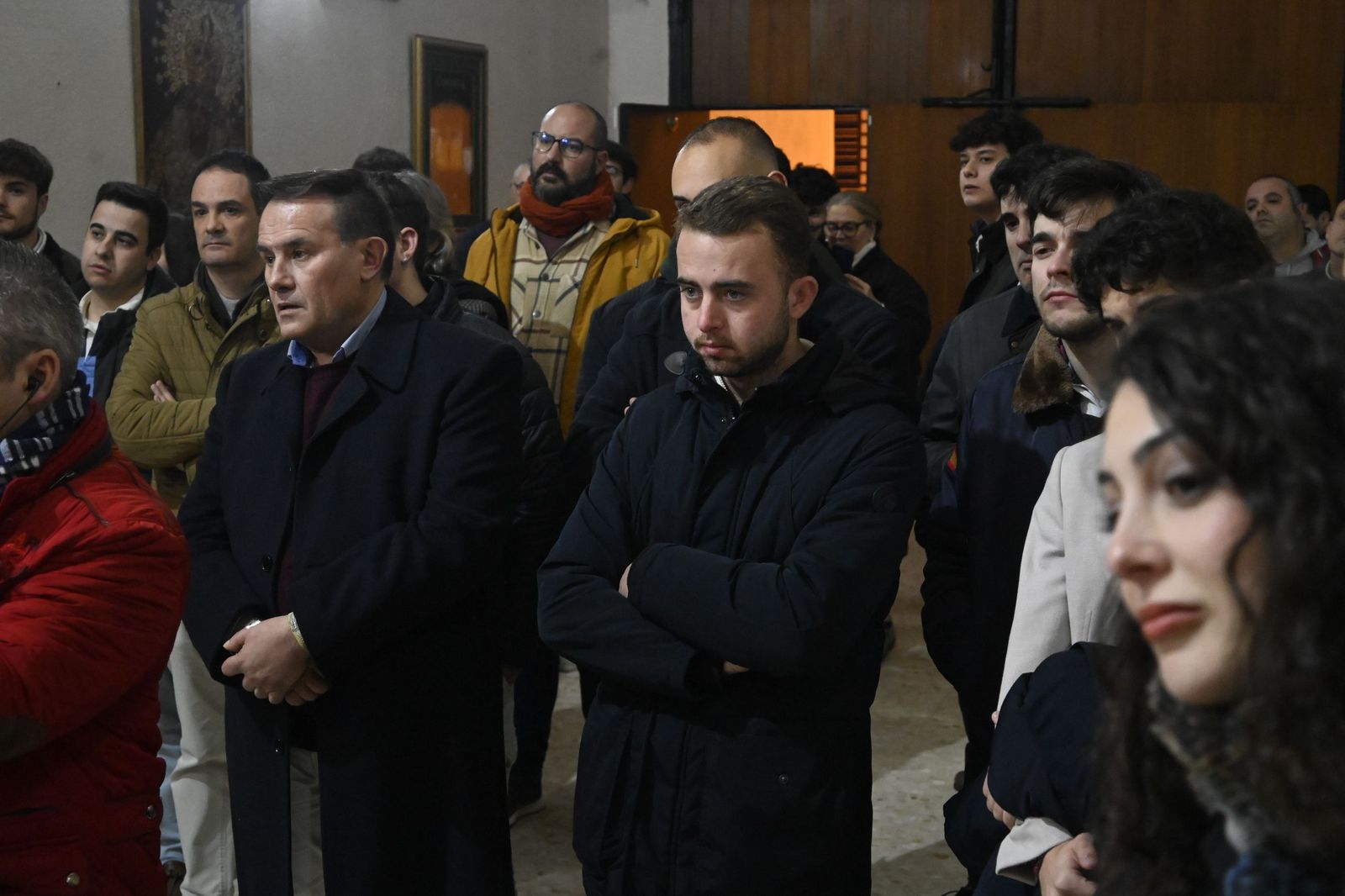 Las mejores fotos de la presentación de la bambalina trasera del palio de la Virgen de la Esperanza de Córdoba