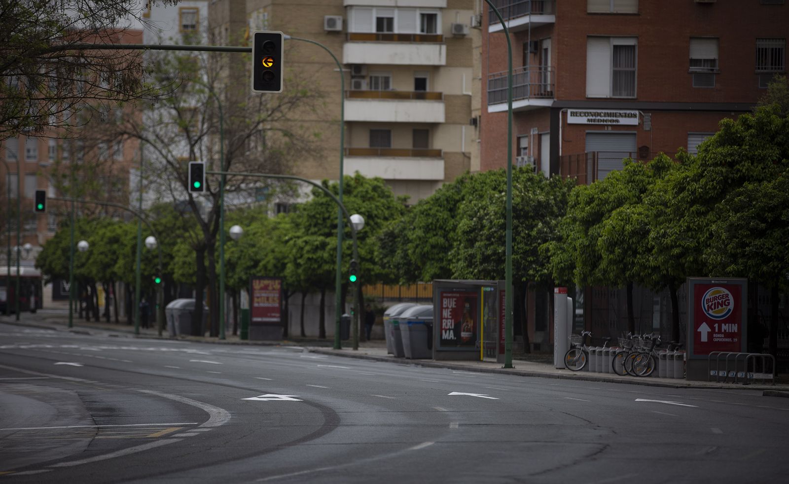 Coronavirus en Sevilla: Callejeando en una ciudad desierta