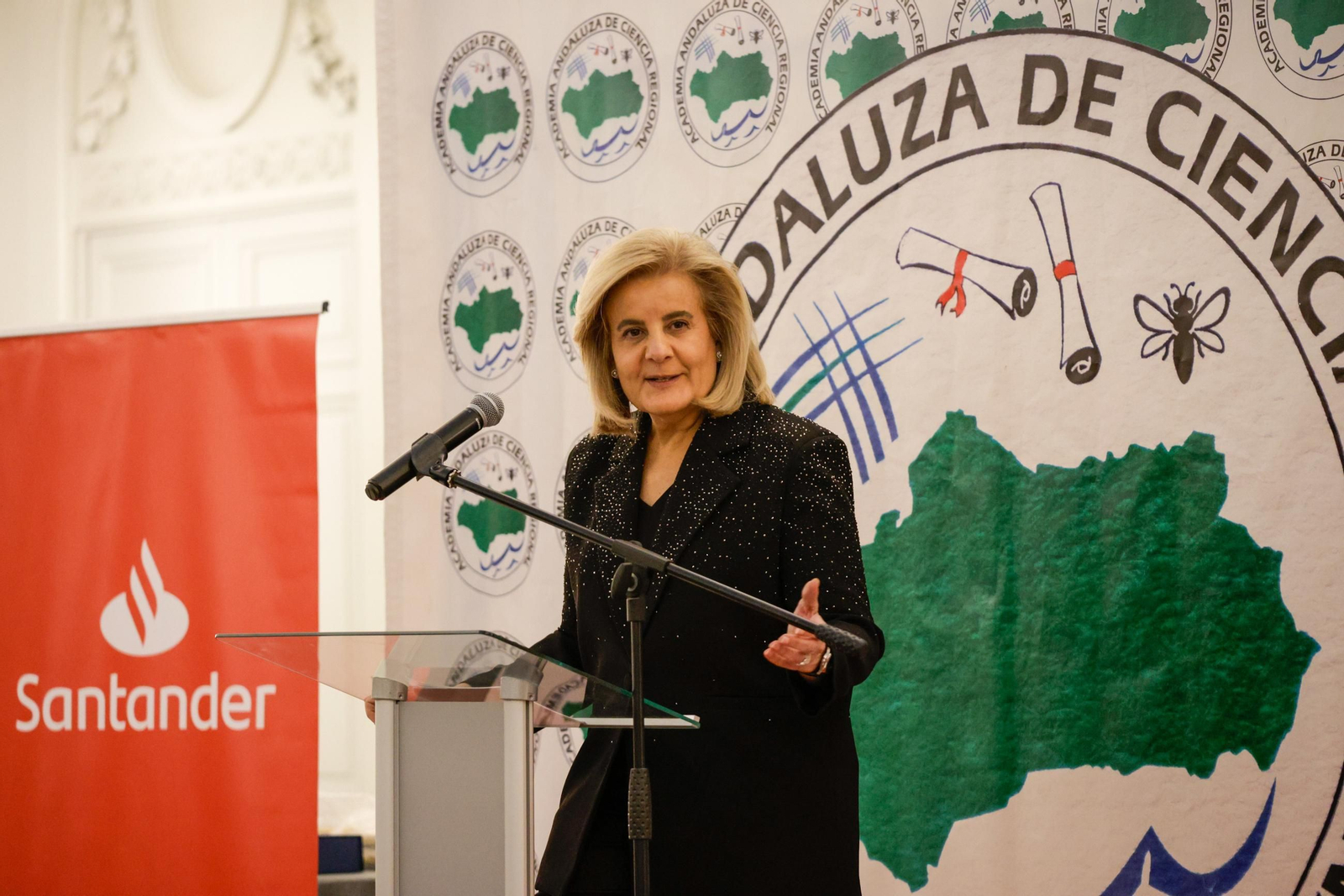 I Premio a la Trayectoria ejemplar en defensa de Andalucía a Fátima Báñez y a Jaime Montaner Roselló