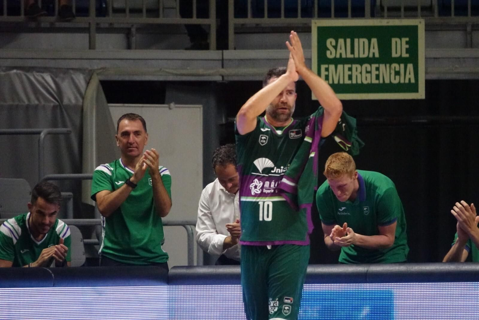 Las fotos de Carlos Cabezas en su último partido como profesional