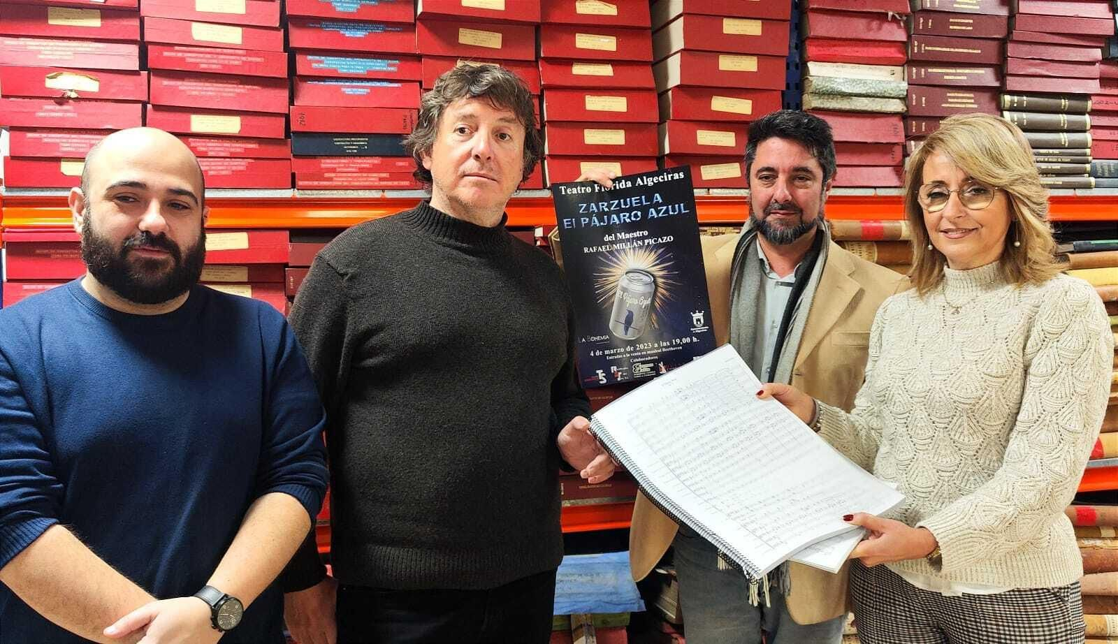 Entrega de las partituras de la zarzuela ‘El pájaro azul’ de Rafael Millán Picazo.