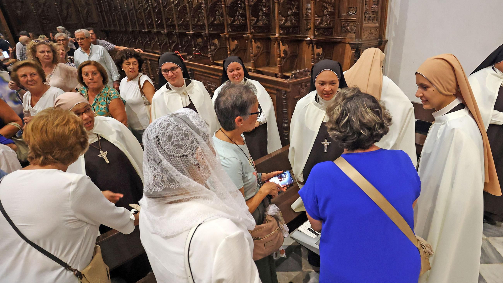 Imágenes de la misa de bienvenida a las hermanas Carmelitas en La Cartuja de Jerez