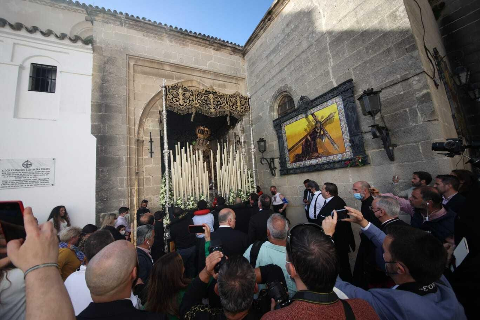 Imágenes de la Hermandad de Las Tres Caídas