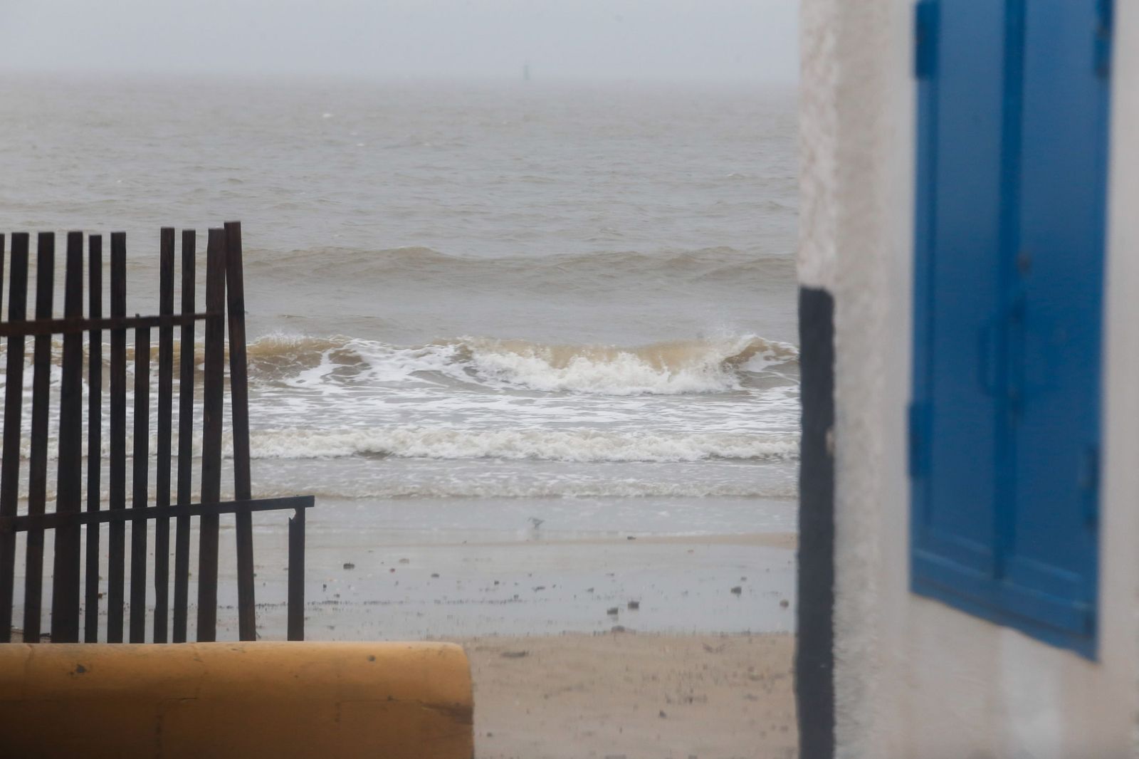 Fotografías de árboles caídos e inundaciones por la borrasca Leonardo