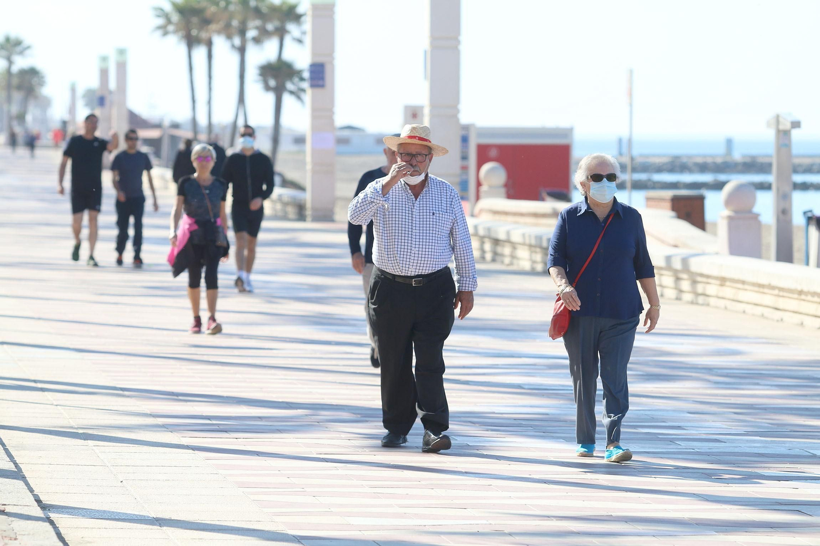 Las imágenes de la afluencia masiva de deportistas al paseo marítimo