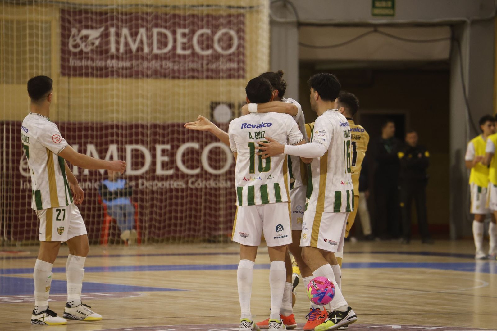Las mejores fotos del Córdoba Futsal - Alzira en Vista Alegre