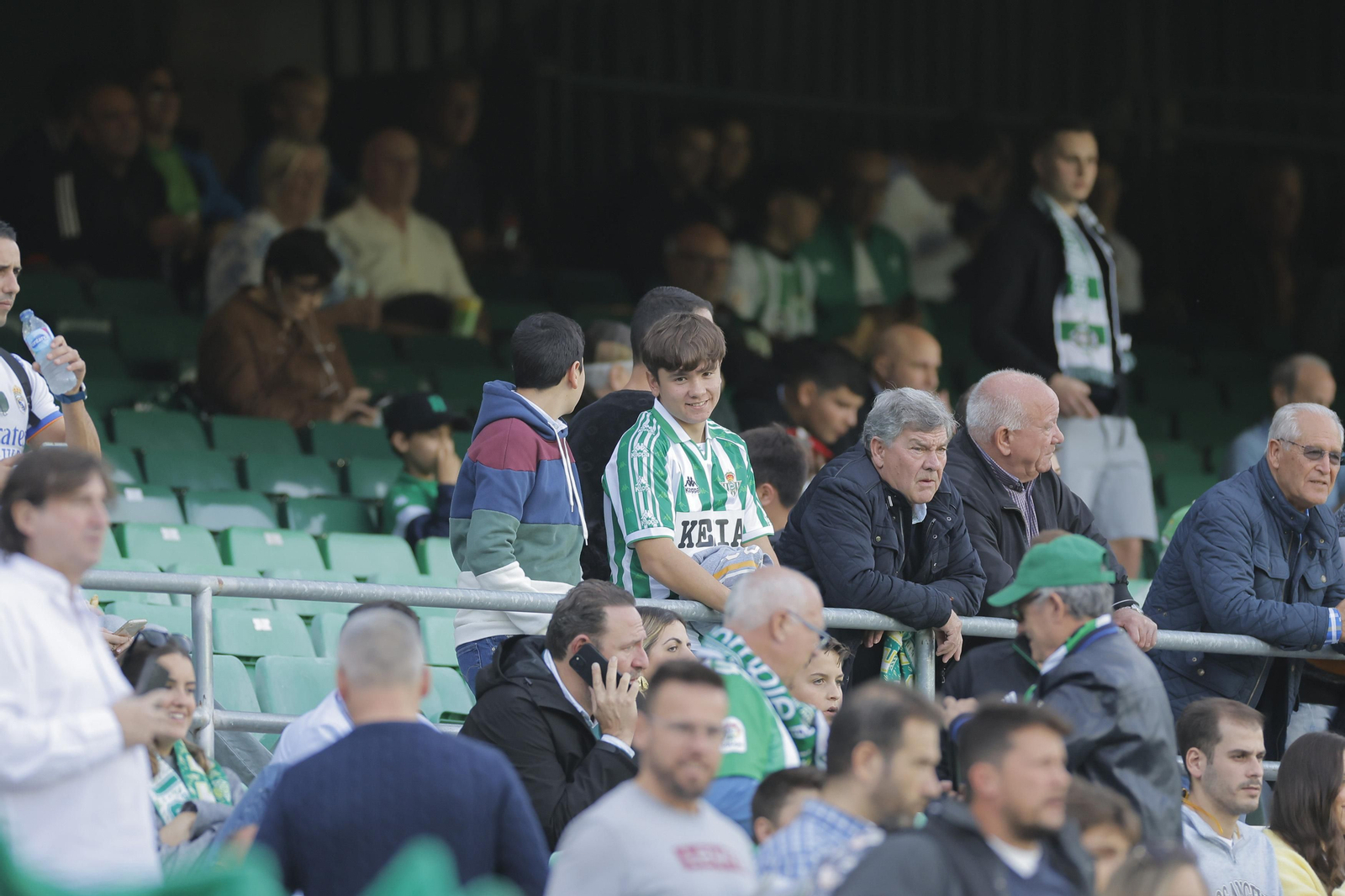 Búscate en las fotos del Betis-Real Madrid