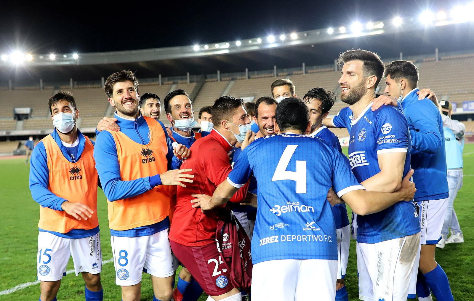Imágenes del partido entre el Xerez DFC-Conil