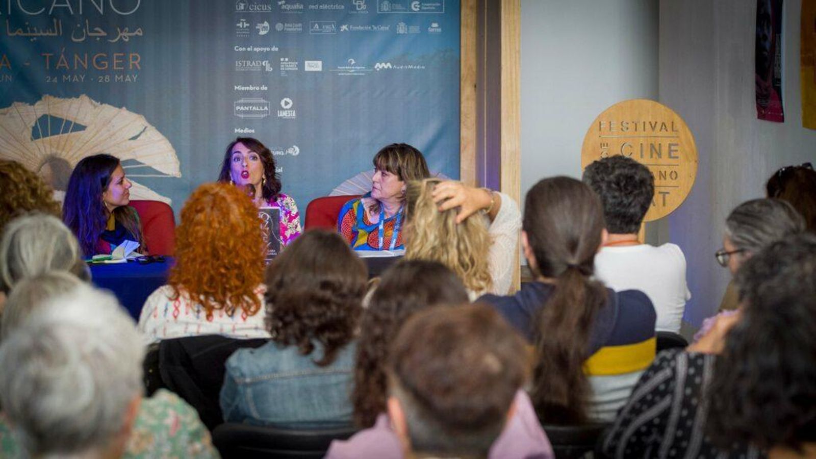 Uno de los coloquios del Festival de Cine Africano